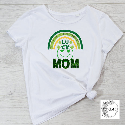 St. Patricks Day | T-shirt ''Luck Mom''